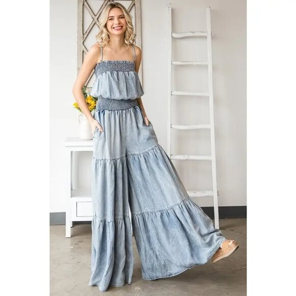028 The Oli & Hali Washed Smocked Ruffled Wide Leg Jumpsuit Size Large - Picture 1 of 10